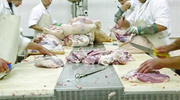 jumatate din carnea de porc e importata