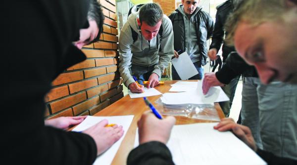 piata muncii din romania inundata de tineri cu slaba calificare