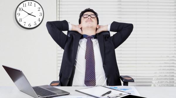 angajatii statului sufocati cu sporuri salariale in lipsa criteriilor de performanta