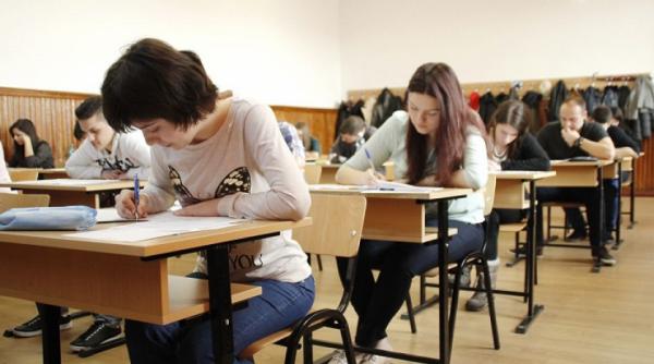 ministerul educatiei a publicat pe site noile modele de subiecte pentru evaluarea nationala si bacalaureatul de anul viitor