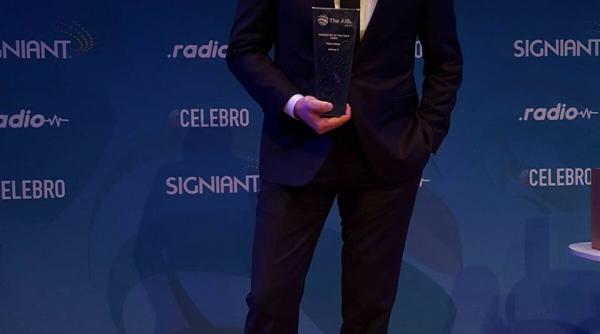 performanta mondiala pentru antena 3 mihai gadea a obtinut premiul prezentatorul anului 2017