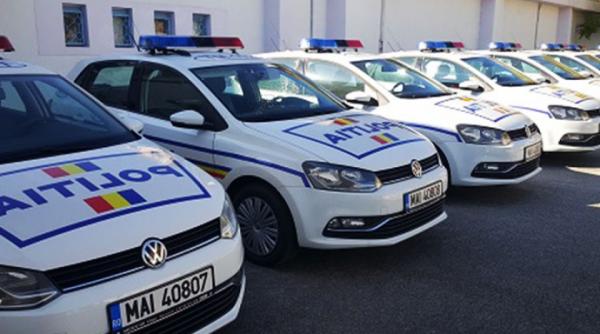 politia romana va achizitiona 5 600 de autoturisme si 10 000 de bastoane