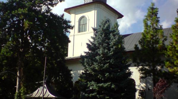 biserica din botosani care este mutata de la un sat la altul