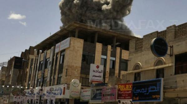 coalitia araba condusa de riad a bombardat ambasada saudita din yemen surse