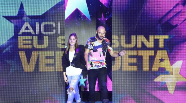 nick ex n d nu omoara insecte joaca sotronul si poarta in buzunar o masea de minte