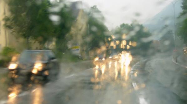 atentie la drum cod galben de ceata si ploaie in mai multe judete valabil in urmatoarele ore