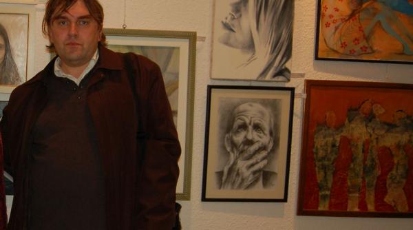 jurnalistul si poetul cristinel c popa a expus din nou mai multe picturi alaturi de membri de vaza ai uniunii artistilor plastici