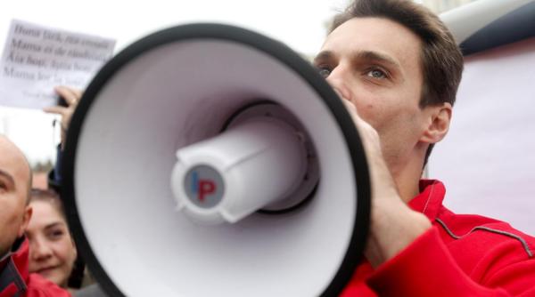 mircea badea noi nu am facut proteste seara ca hotii