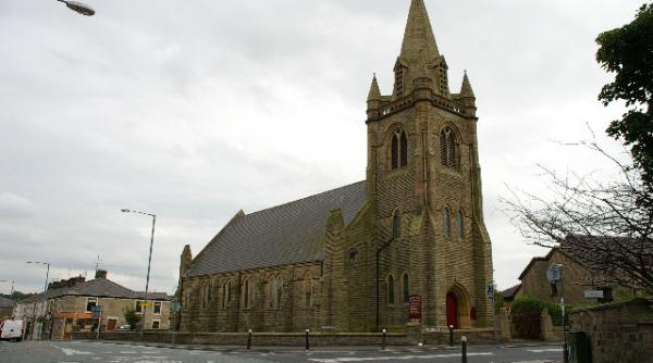 biserica anglicana cere scolilor sa permita copiilor sa exploreze identitatea sexuala