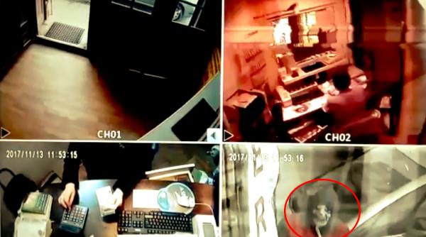 video imagini din timpul jafului de la casa de schimb valutar din avrig