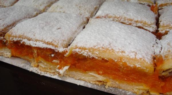 bucurestenii pot gusta din cea mai mare placinta cu dovleac