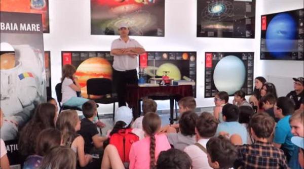 premiera in romania primul planetariu pentru nevazatori lansat de complexul astronomic din baia mare