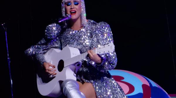 katy perry va putea sa cumpere o fosta manastire din los angeles