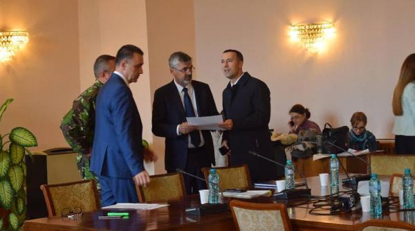 seful comisiei de aparare nu a existat o invitatie din partea spp pentru vizitarea vreunui poligon in 14 noiembrie