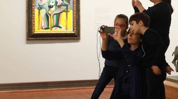 tablouri celebre din viena animate prin realitate augmentata gratie unui start up infiintat de un roman