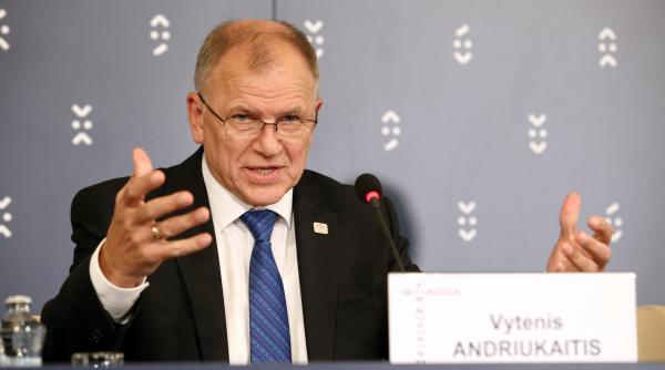 comisarul european pentru sanatate invita miscarile antivaccin sa faca turul cimitirelor