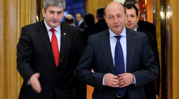 traian basescu propune desfiintarea prin lege a academiei lui gabriel oprea