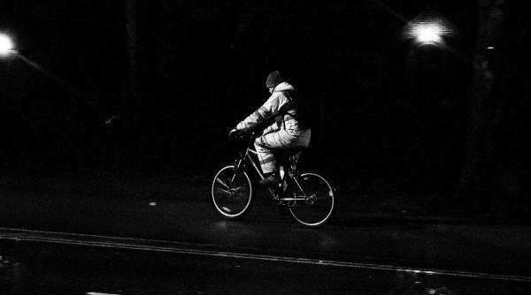 hainele reflectorizante ar creste riscul de accidente pentru biciclisti