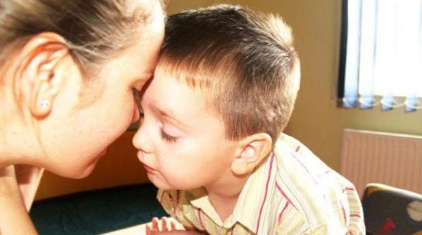 300 de copii cu autism vor beneficia de platforma www eduaba ro