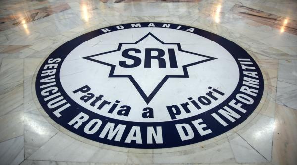 sri biroul executiv a hotarat ca dialogul interinstitutional sa se realizeze exclusiv prin cabinetul directorului