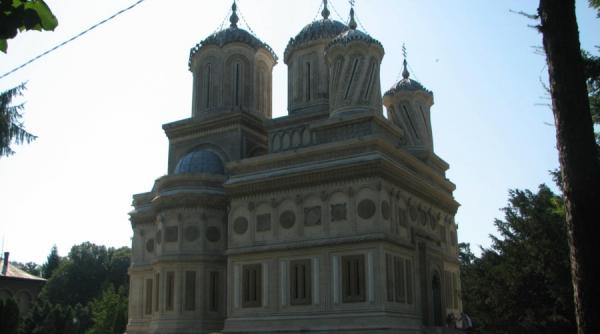 arhiepiscopia argesului si muscelului totul este pregatit pentru inmormantarea regelui mihai