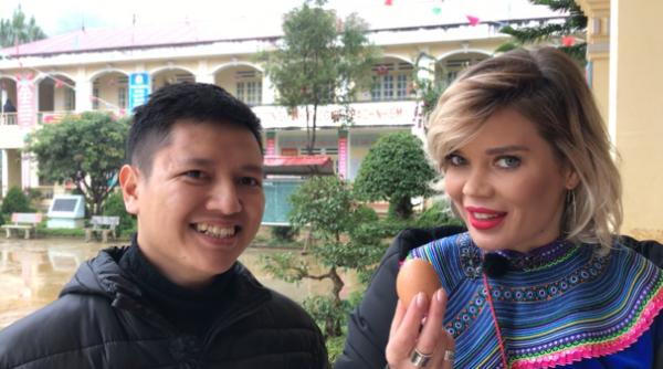 gina pistol a inceput primele lectii de vietnameza