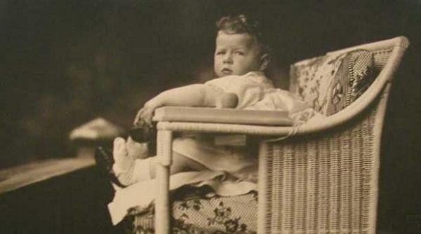 inedit trei documente care anuntau nasterea primului print mostenitor din romania mare