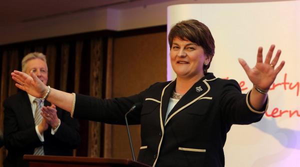 theresa intre ciocanul ue si nicovala dup