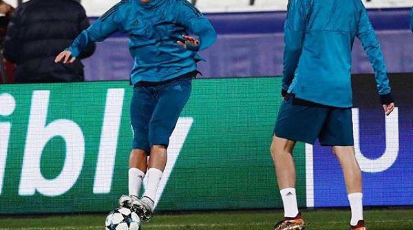 cristiano ronaldo a castigat pentru a cincea oara balonul de aur