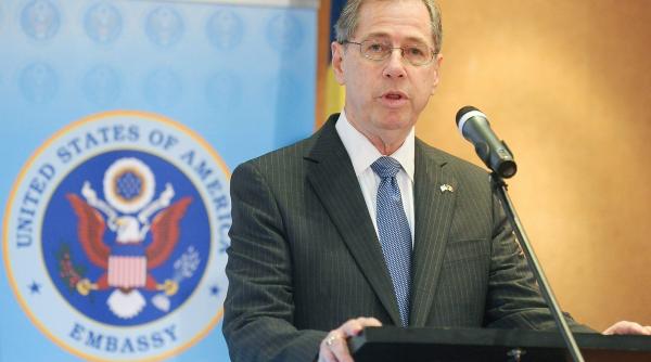 in afacerea microsoft apare in fine microsoft