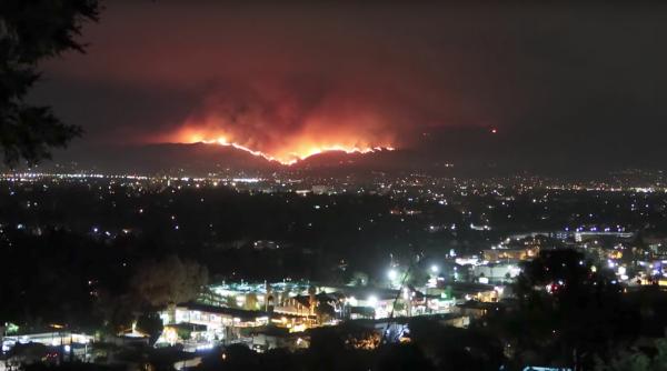 video incendiul de vegetatie izbucnit in california a ajuns in los angeles