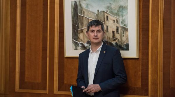 vot in plen pe legile justitiei cu injuraturi si discurs la portavoce