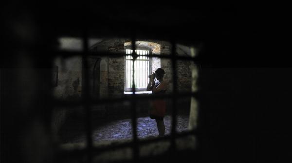 guvernul vrea infiintarea inchisorii datornicilor