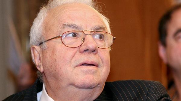 actorul alexandru arsinel transportat de urgenta la spital