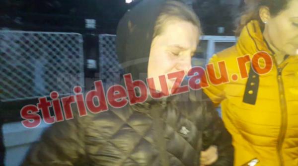 femeia care si a abandonat bebelusul gasita consumand alcool impreuna cu persoane fara adapost