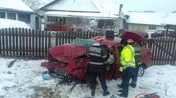 un mort si 3 raniti intr un accident pe dn2 in judetul suceava