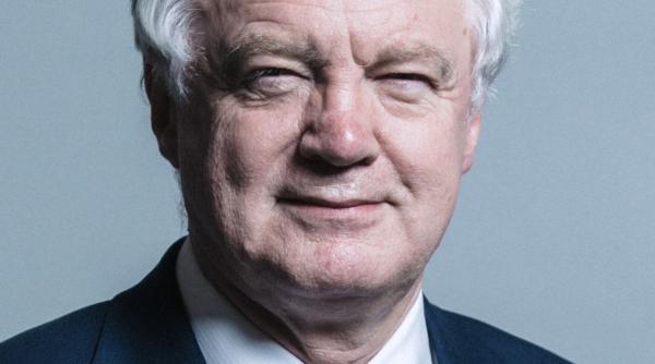 brexit david davis vrea sa evite o frontiera dura cu irlanda