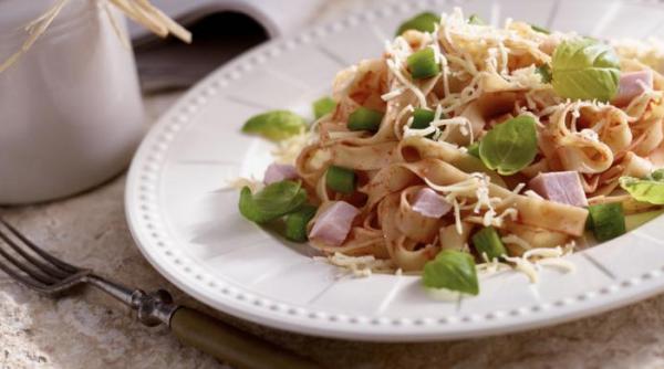 reteta zilei salata de pui cu ghimbir