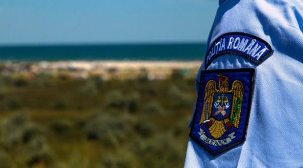 scandal un agent a fost agresat in fata postului de politie