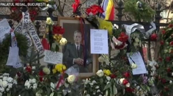 casa regala in aceasta noapte nu se inchid portile la palatul regal