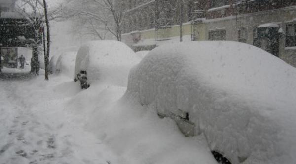 avertizare meteo ploi ninsori si inetnsificari ale vantului