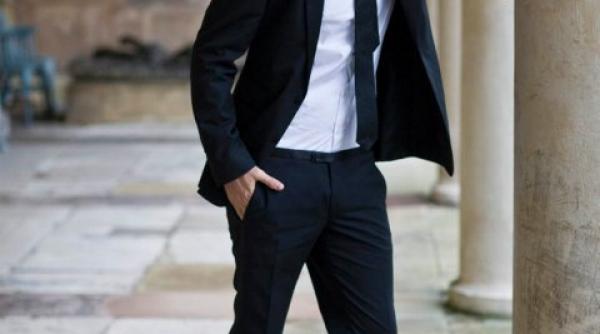 cantaretul darius campbell aproape a murit dupa ce a baut apa din raul thames