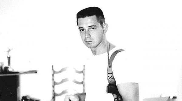 cum e sa fii fiul unui agent secret cia