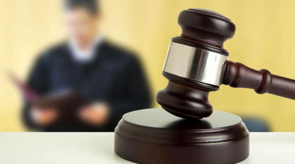 protest al procurorilor in fata sediului parchetului la baia mare