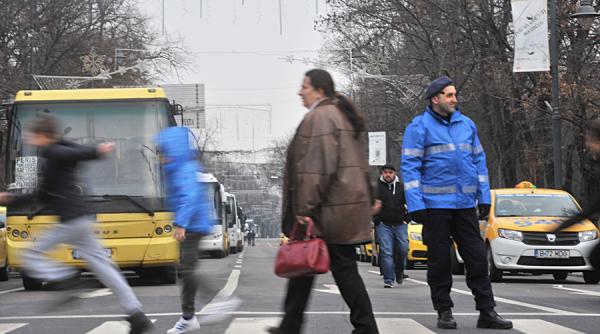 taximetristii protesteaza in piata victoriei