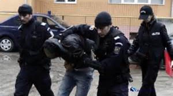 barbat retinut de procurori pentru trafic de droguri