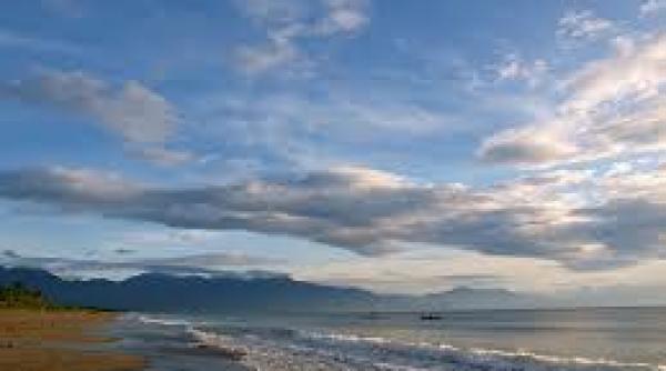 o filipineza disparuta in urma unei inundatii salvata pe mare la 900 de kilometri de tarm