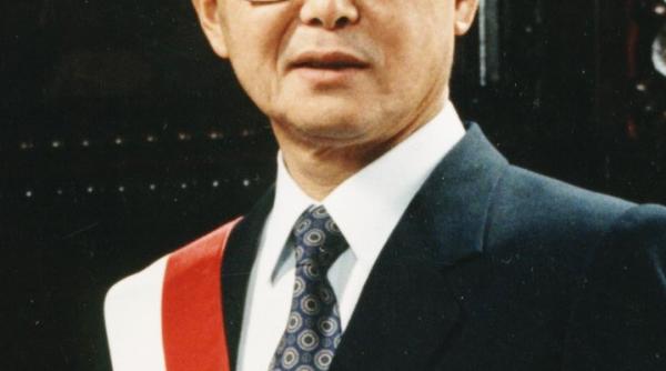 peste 5 000 de manifestanti impotriva gratierii lui alberto fujimori