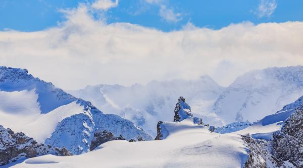 cel putin 7 persoane au decedat in avalansele si accidentele montane produse de craciun