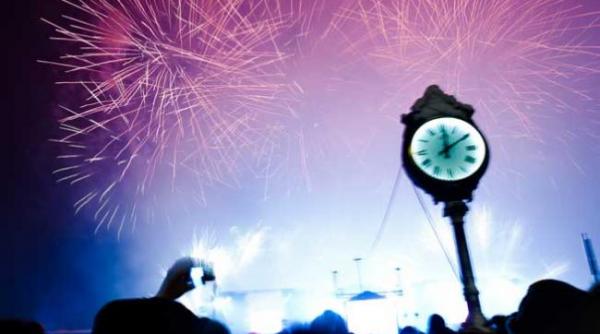 urari si mesaje de anul nou pentru sefi prieteni parinti sau persoana iubita